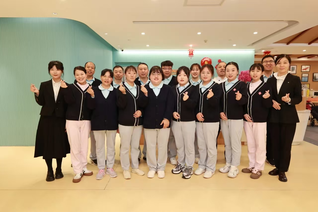 西安日报终南时评 | 让“朝阳”守护“夕阳”